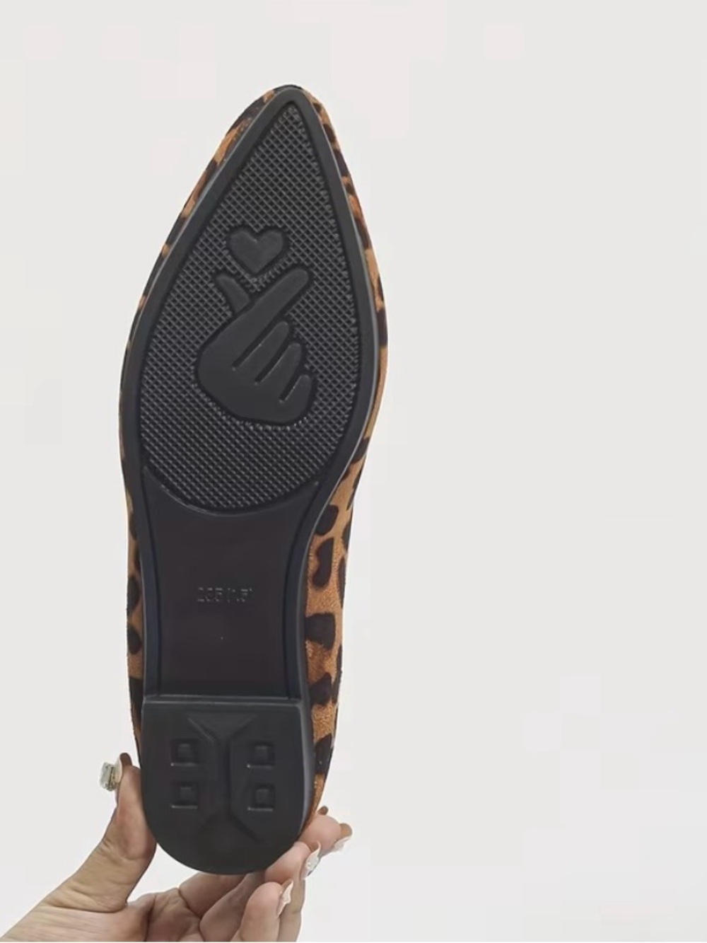 NWT Leopard Print Pointed Toe Women’s Flats - Picture 7 of 8